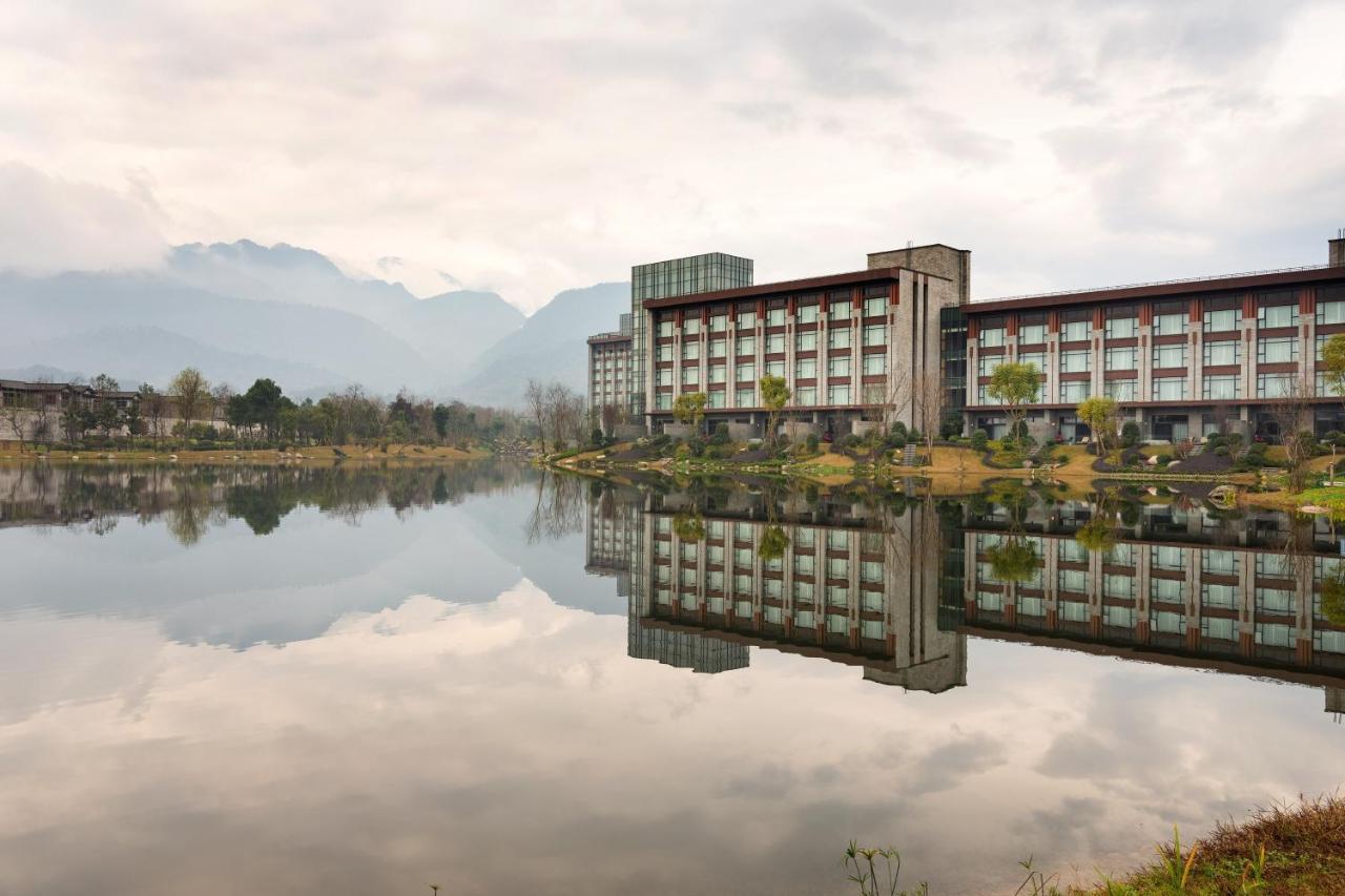Le Meridien Emei Mountain Resort Emeishan Buitenkant foto