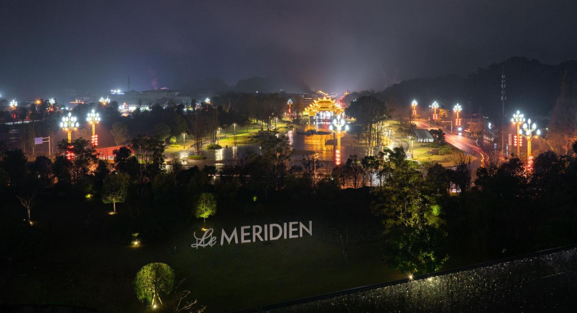 Le Meridien Emei Mountain Resort Emeishan Buitenkant foto
