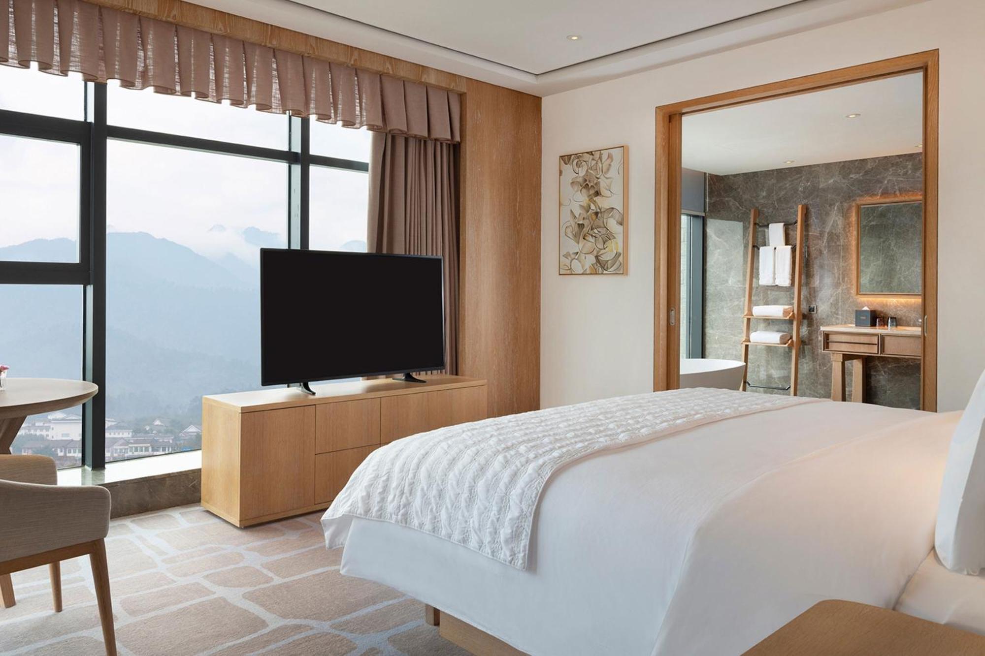 Le Meridien Emei Mountain Resort Emeishan Buitenkant foto