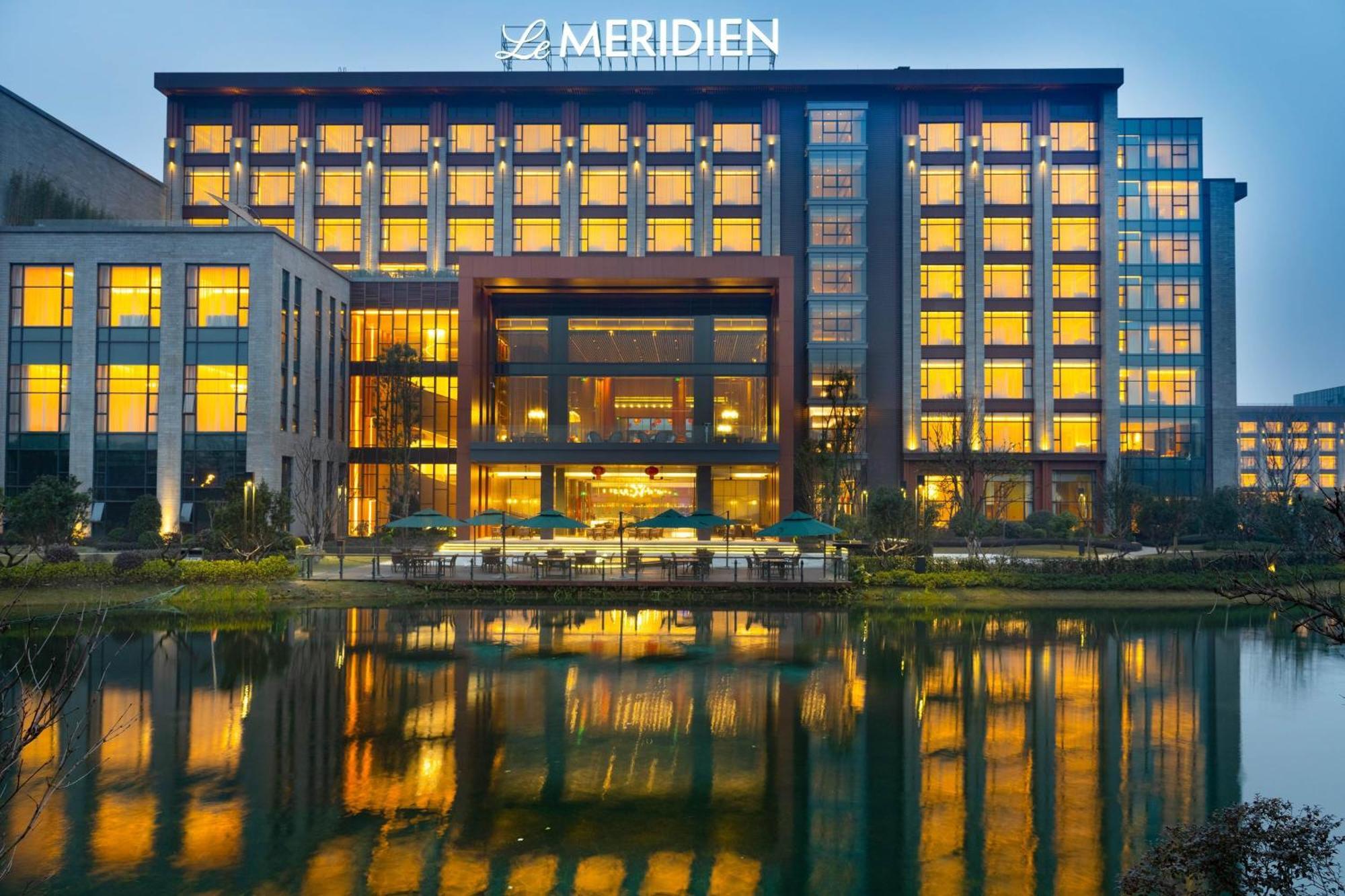 Le Meridien Emei Mountain Resort Emeishan Buitenkant foto